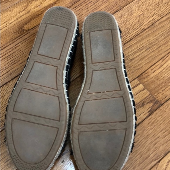 Simply Vera Vera Wang flats - Picture 3 of 7